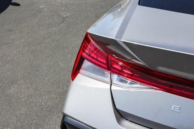 Thumbnail: 2025 Hyundai Elantra - 8