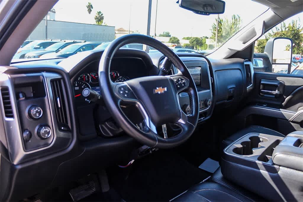 Thumbnail: 2014 Chevrolet Silverado 1500 - 17