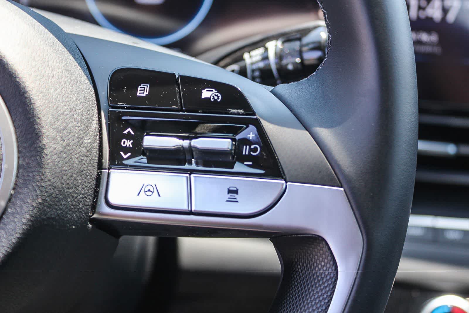 Thumbnail: 2025 Hyundai Elantra - 31