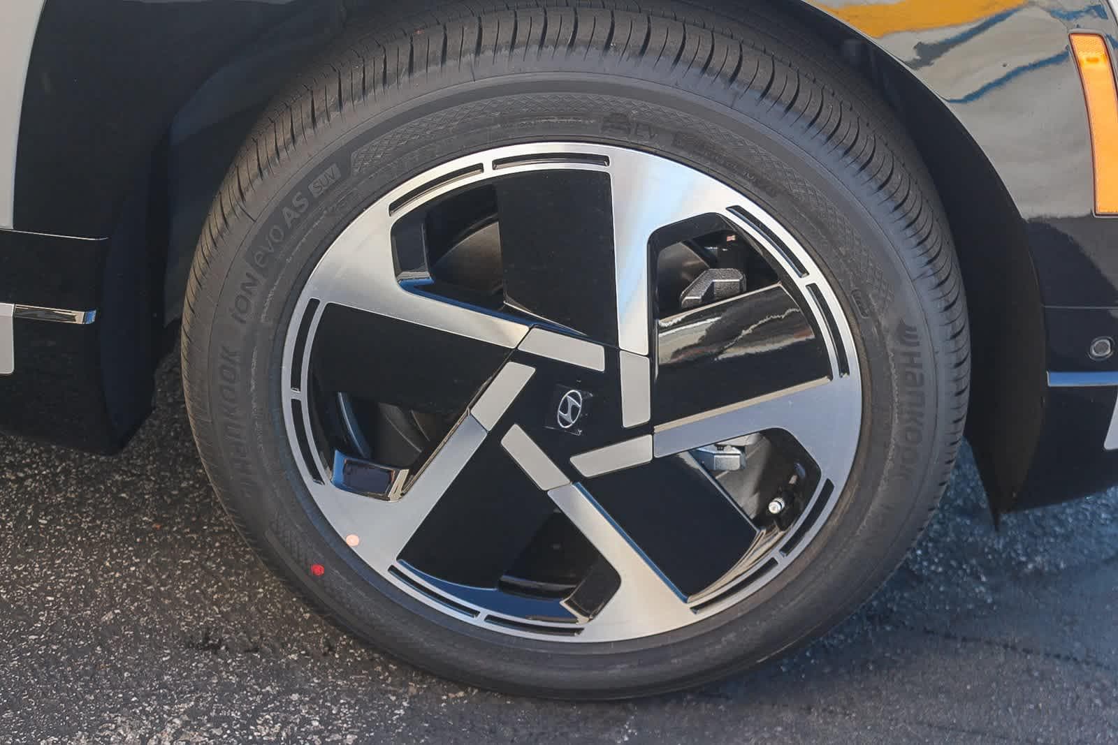 Thumbnail: 2026 Hyundai Ioniq - 11