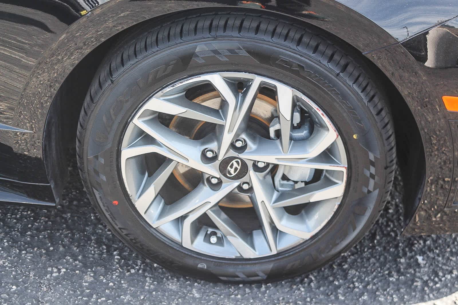 Thumbnail: 2023 Hyundai Sonata - 12