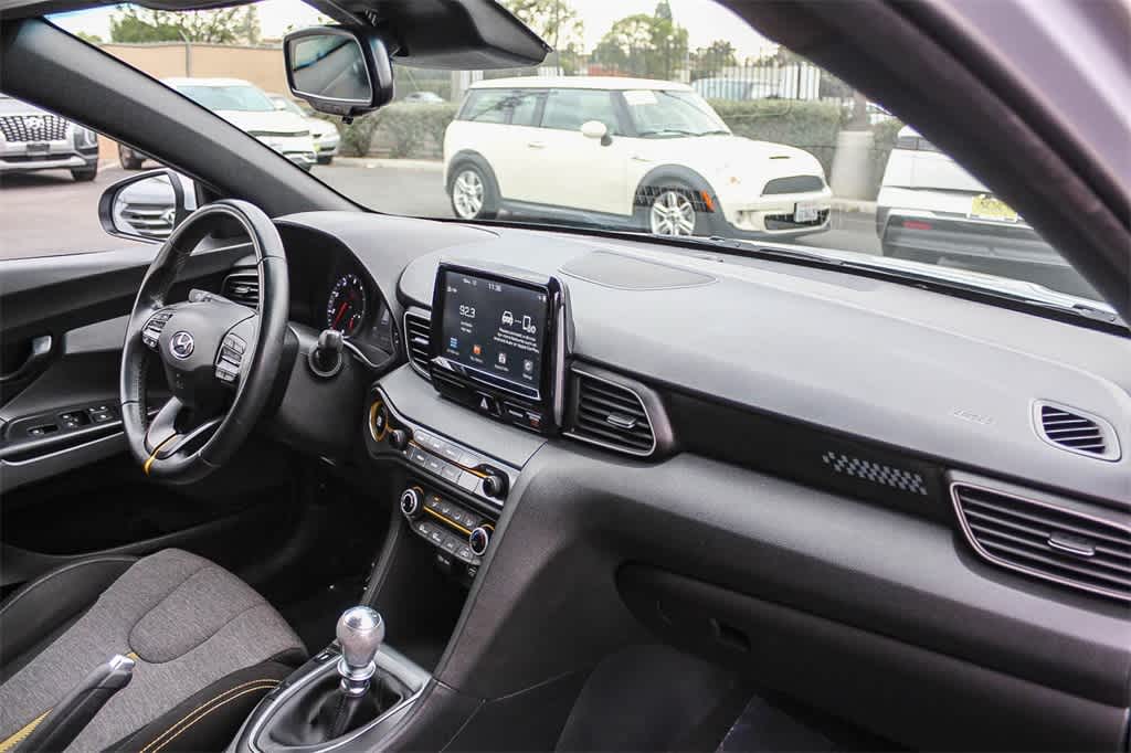 Thumbnail: 2020 Hyundai Veloster - 22