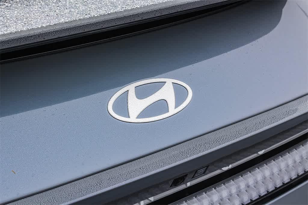 Thumbnail: 2025 Hyundai Ioniq 6 - 12