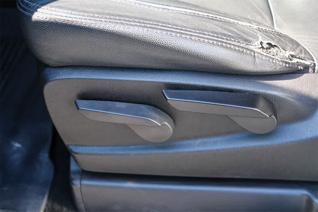 Thumbnail: 2014 Chevrolet Silverado 1500 - 21