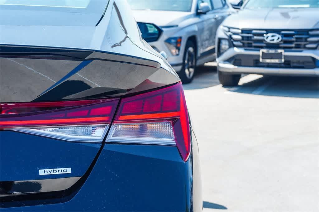 Thumbnail: 2025 Hyundai Elantra - 12
