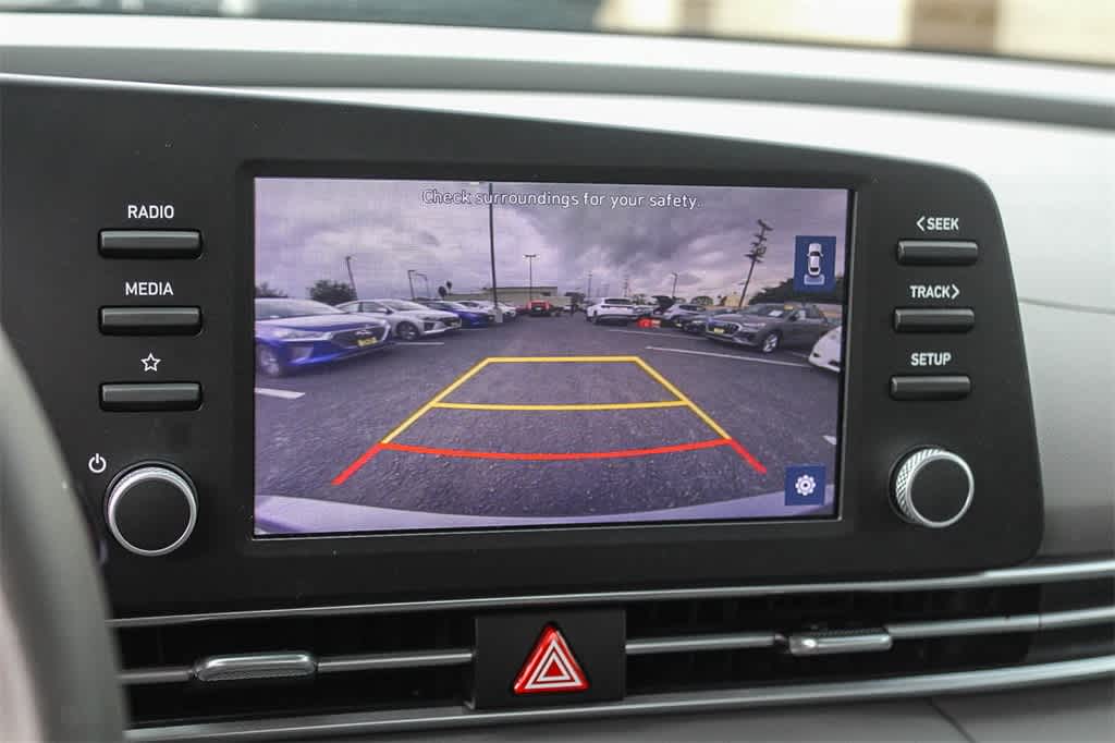 Thumbnail: 2023 Hyundai Elantra - 31