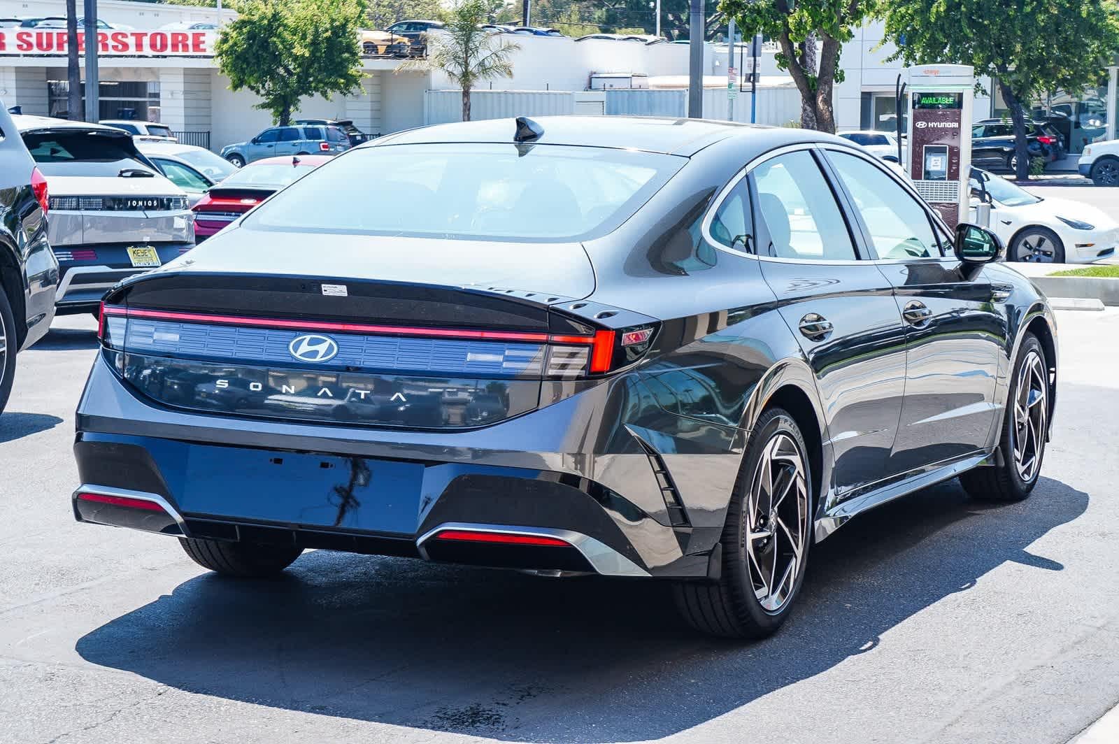 Thumbnail: 2025 Hyundai Sonata - 4