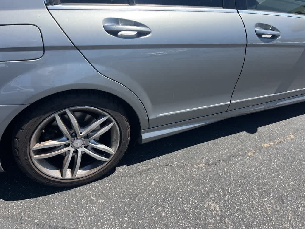 Thumbnail: 2013 Mercedes-Benz C-Class - 19