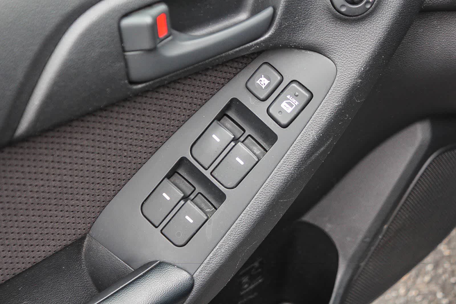 Thumbnail: 2012 Kia Forte - 27