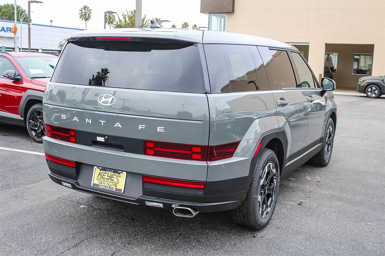 Thumbnail: 2026 Hyundai Santa Fe - 4