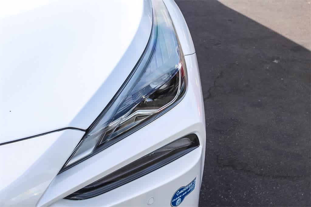Thumbnail: 2021 Toyota Mirai - 10