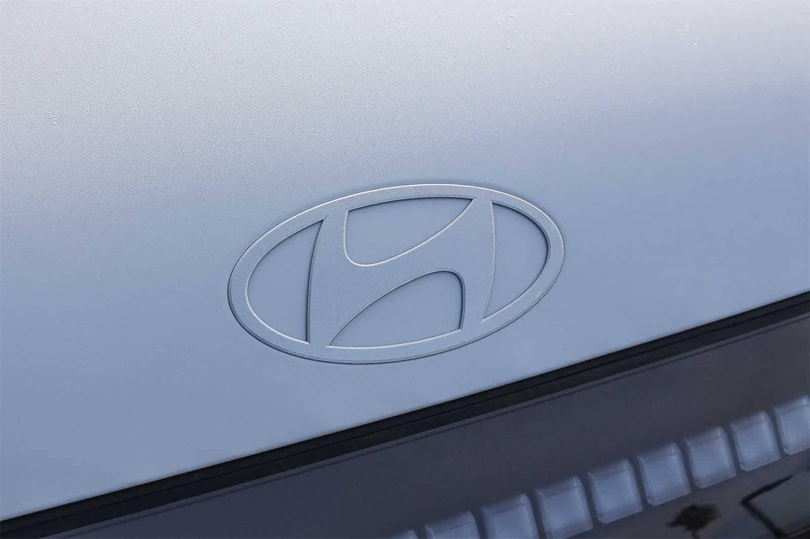 Thumbnail: 2026 Hyundai Ioniq - 13
