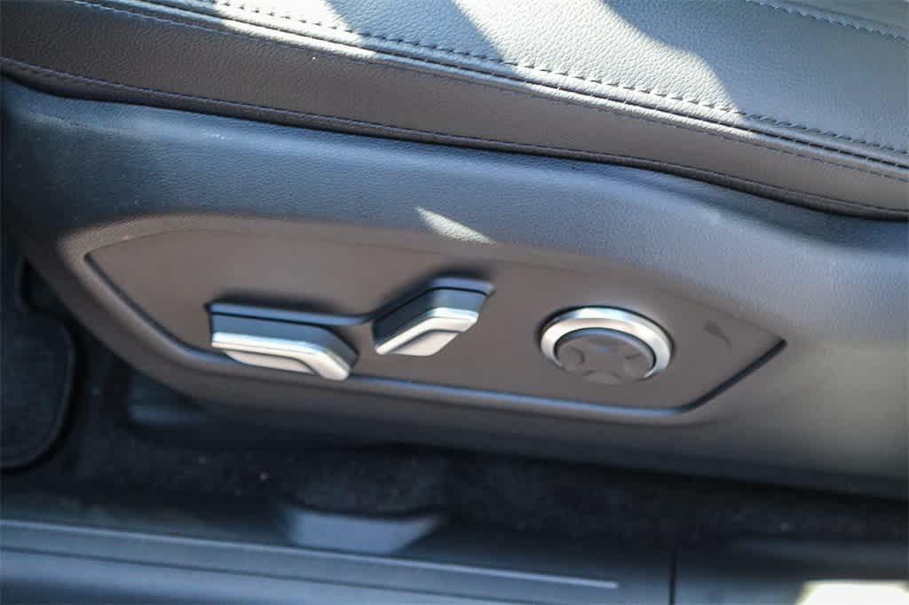 Thumbnail: 2026 Hyundai Santa Fe - 23