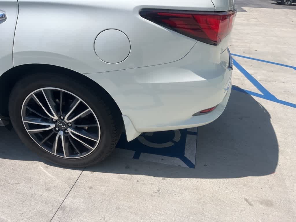 Thumbnail: 2016 INFINITI QX60 - 13