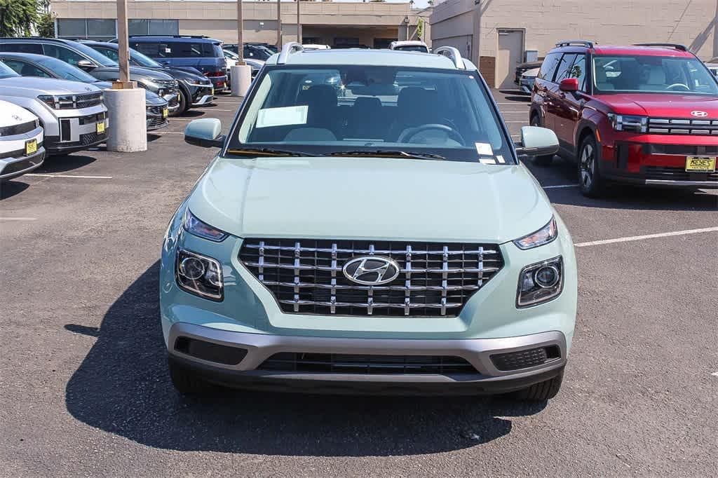 Thumbnail: 2025 Hyundai Venue - 2