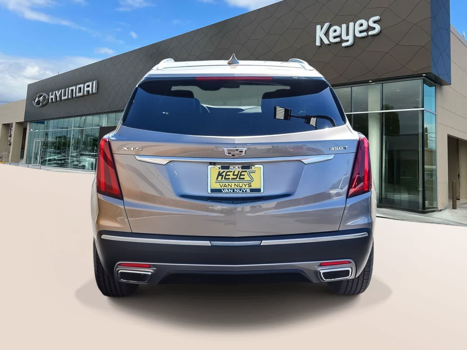 Thumbnail: 2022 Cadillac XT5 - 6