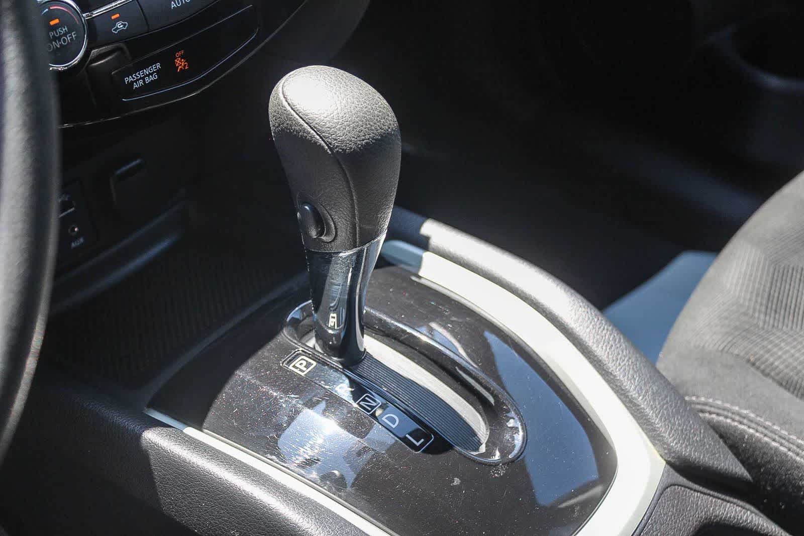 Thumbnail: 2016 Nissan Rogue - 27