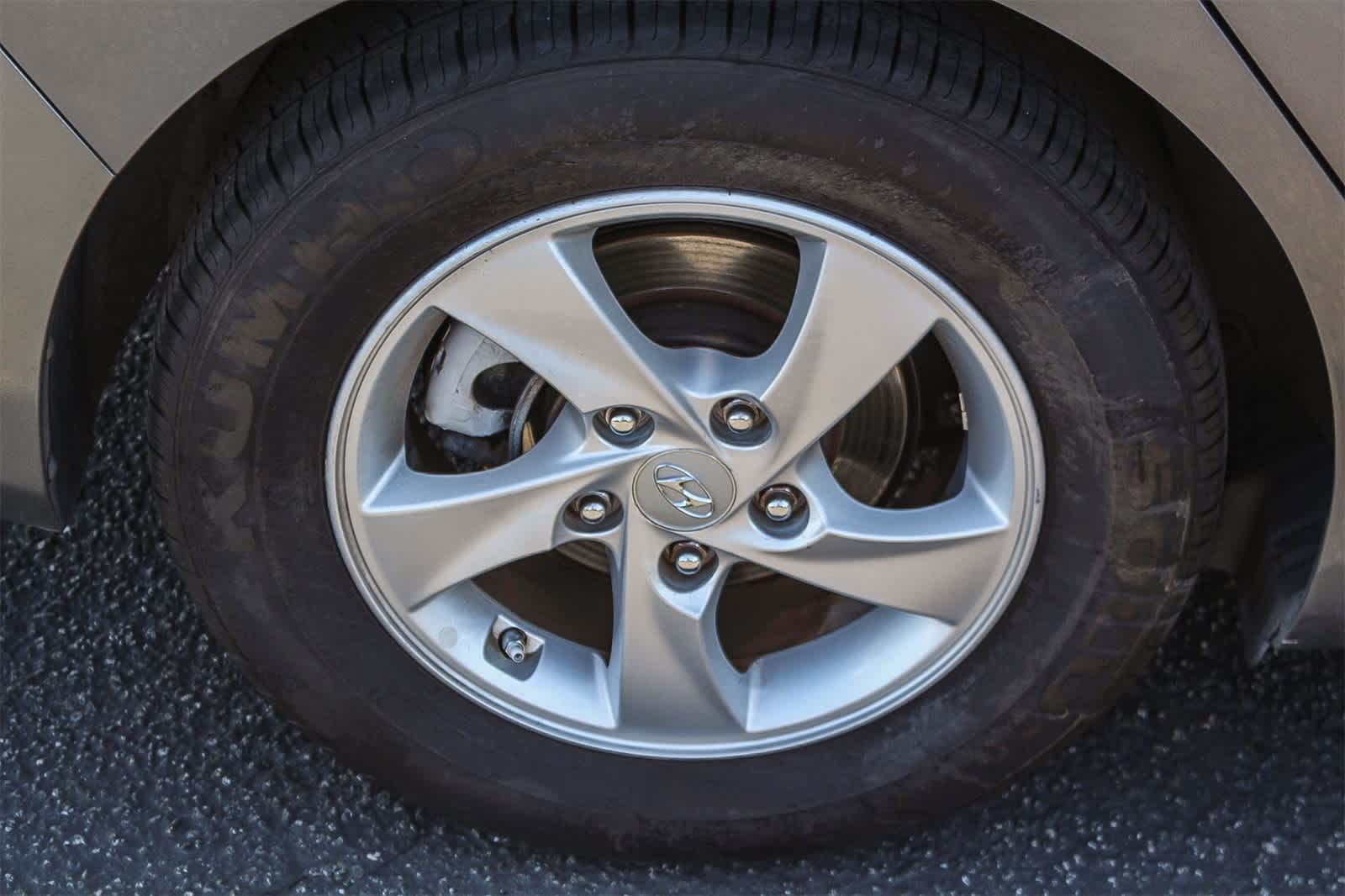 Thumbnail: 2014 Hyundai Elantra - 11