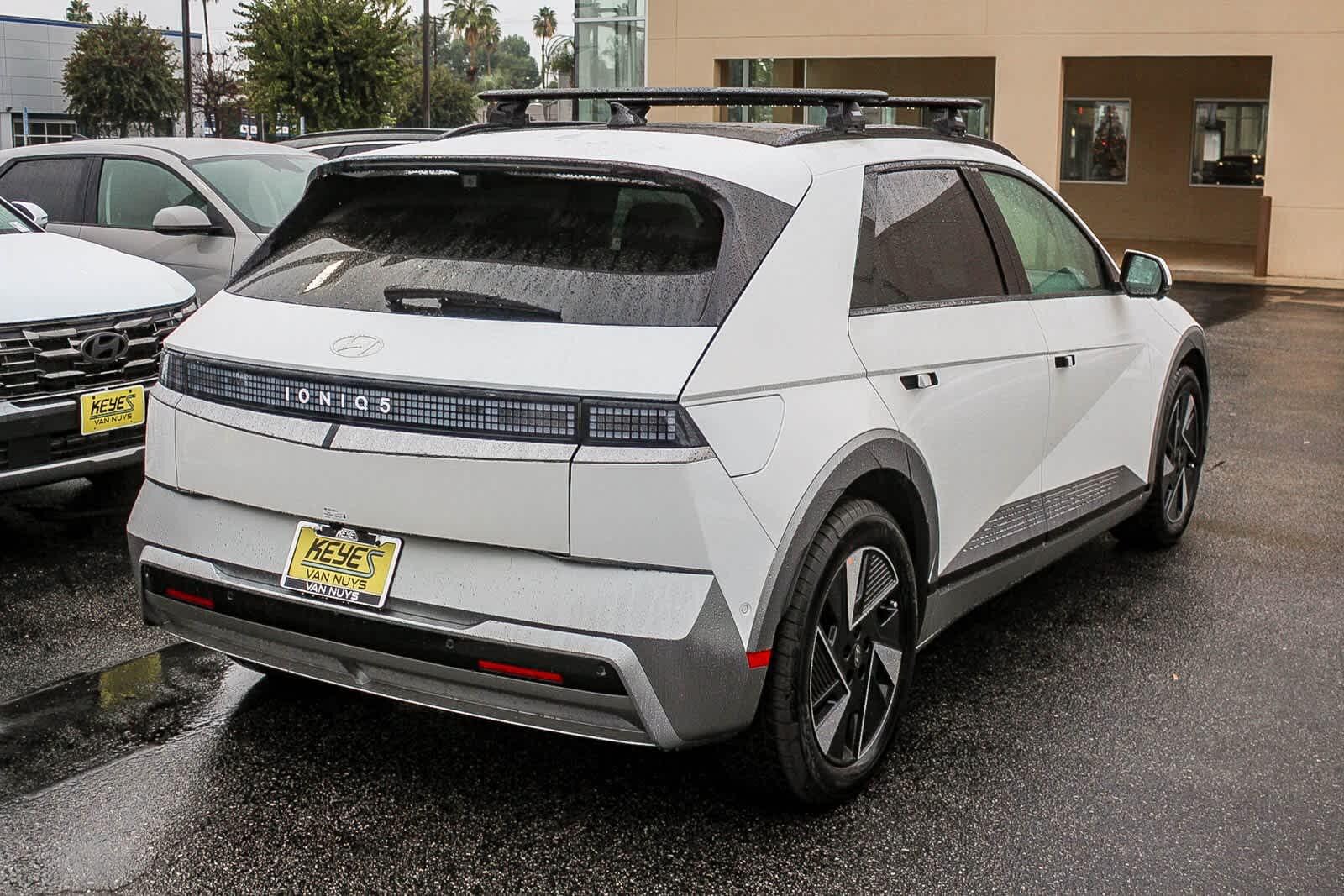 Thumbnail: 2026 Hyundai Ioniq 5 - 4