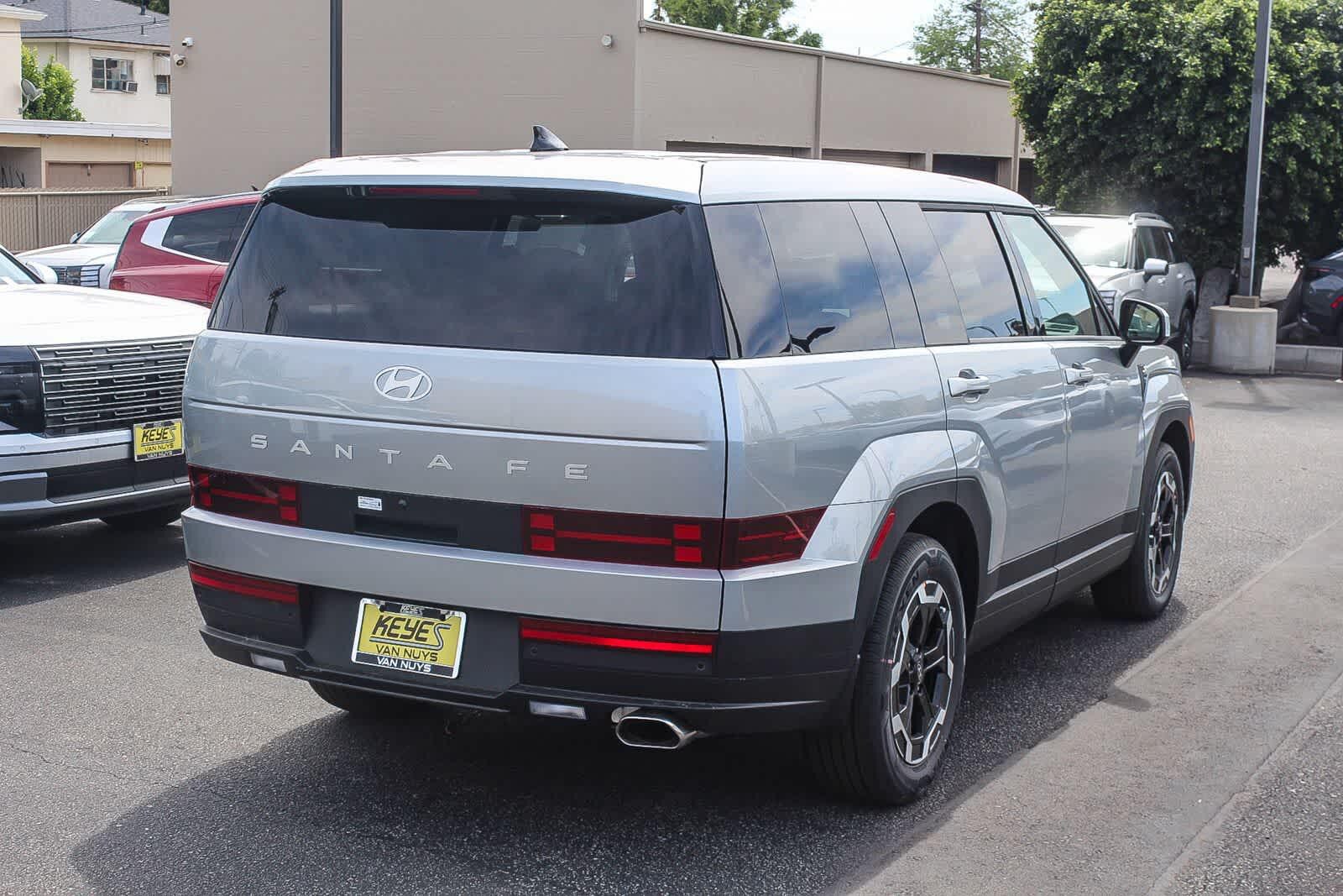 Thumbnail: 2026 Hyundai Santa Fe - 4