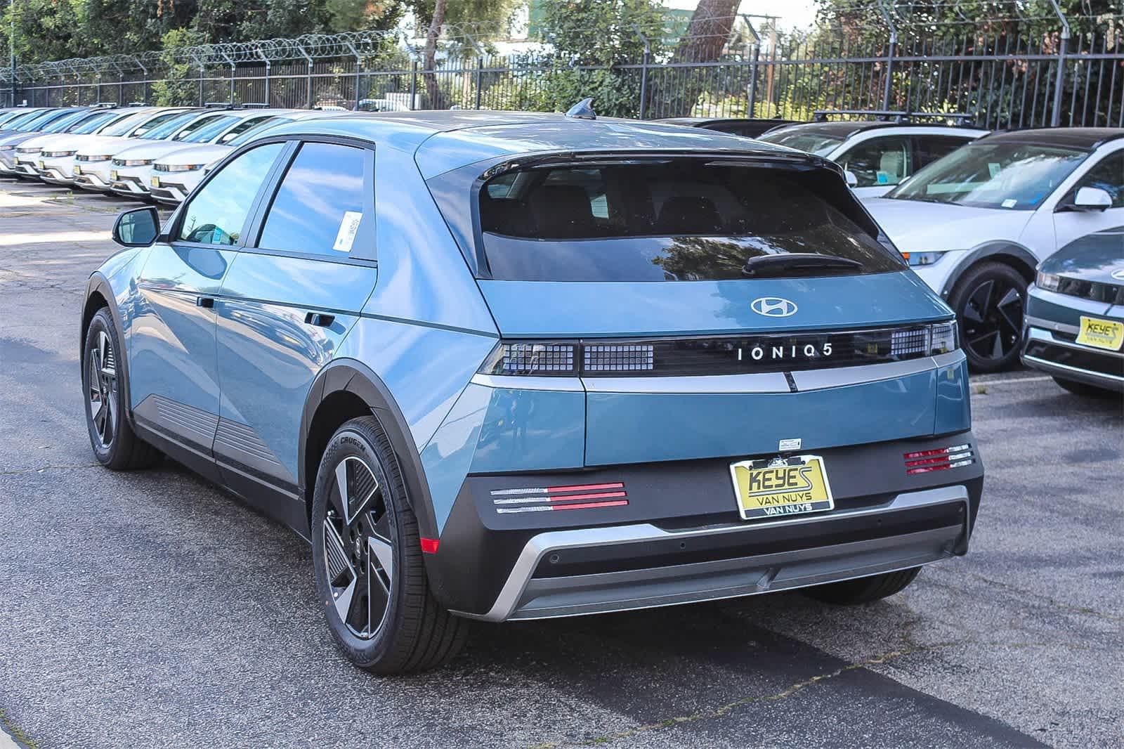 Thumbnail: 2026 Hyundai Ioniq 5 - 7