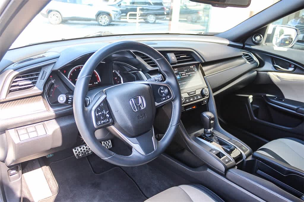 Thumbnail: 2018 Honda Civic - 17