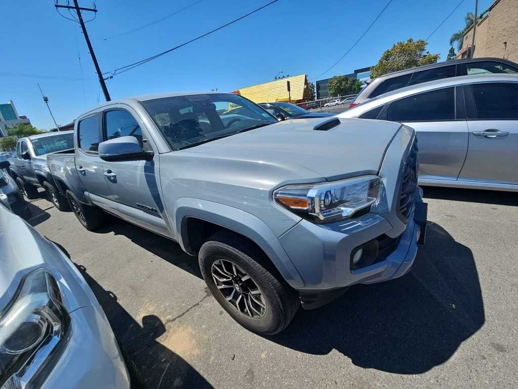 Thumbnail: 2021 Toyota Tacoma - 19