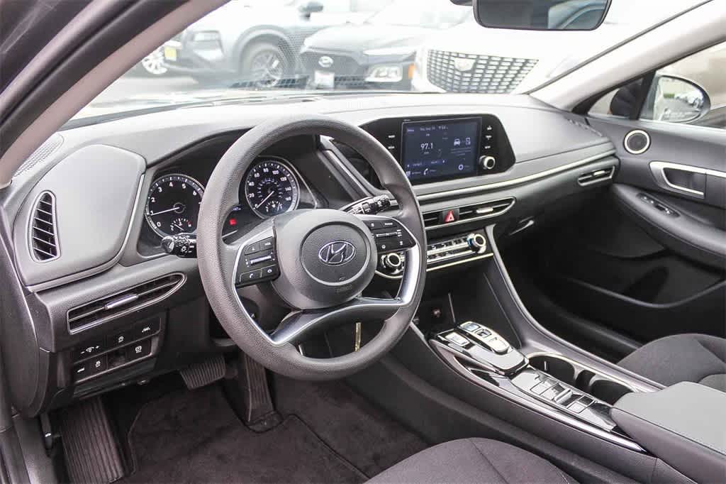 Thumbnail: 2022 Hyundai Sonata - 17