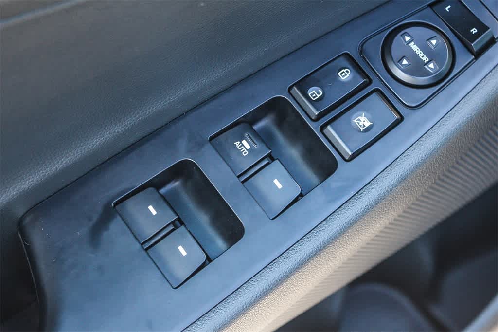 Thumbnail: 2020 Hyundai Tucson - 18