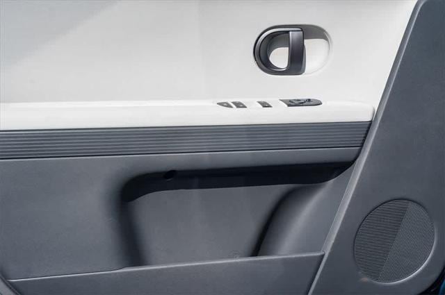 Thumbnail: 2025 Hyundai Ioniq 5 - 24