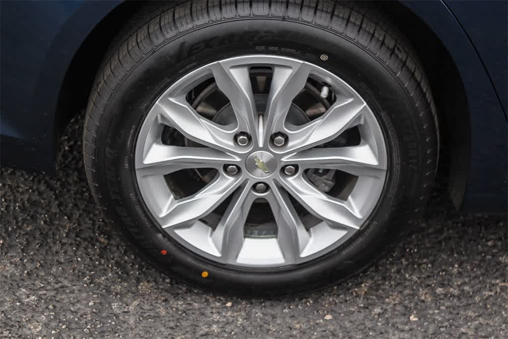 Thumbnail: 2019 Chevrolet Malibu - 8