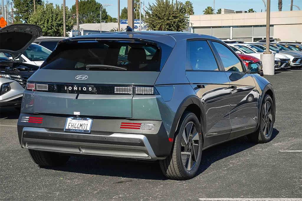 Thumbnail: 2025 Hyundai Ioniq 5 - 4