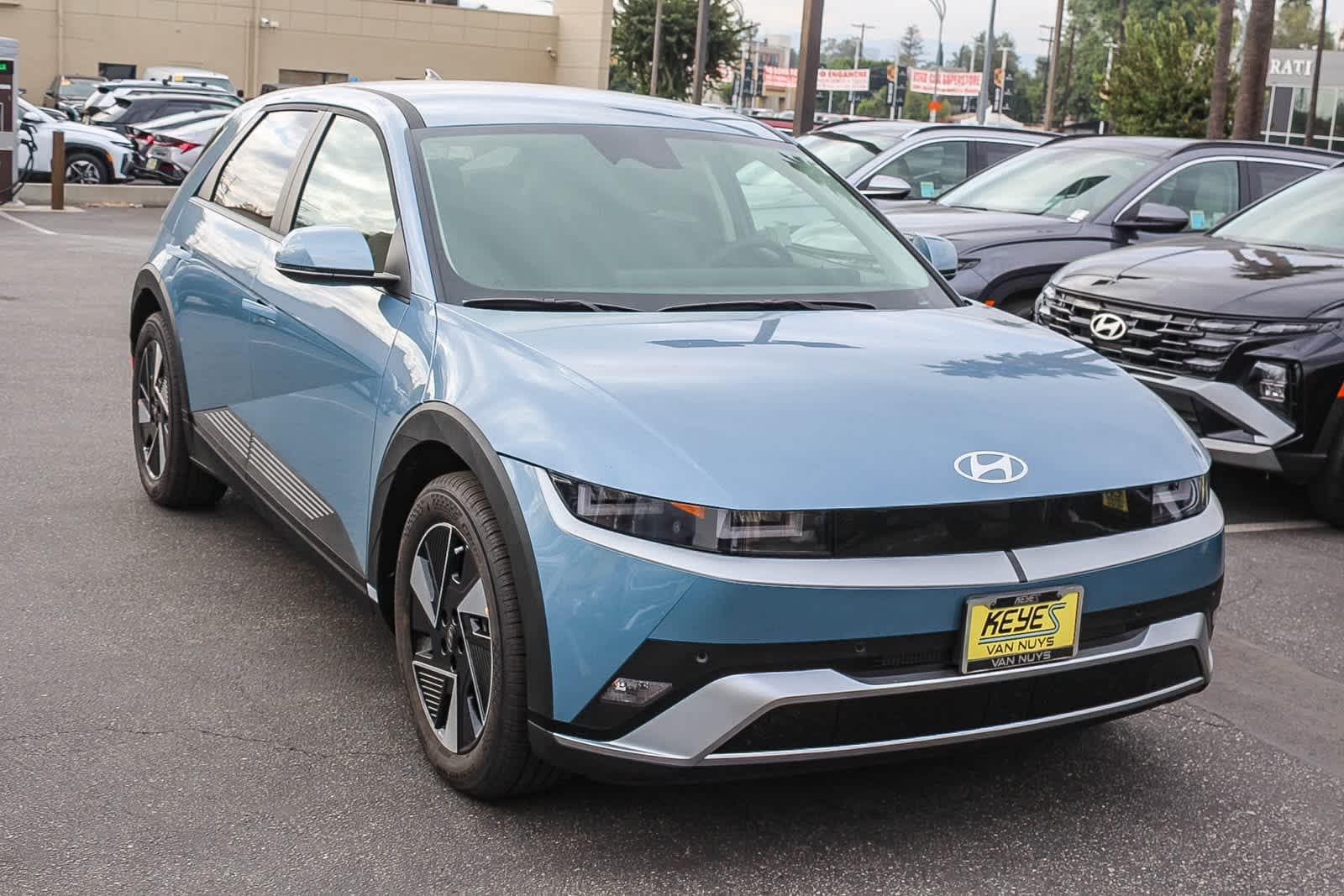 Thumbnail: 2026 Hyundai Ioniq 5 - 3