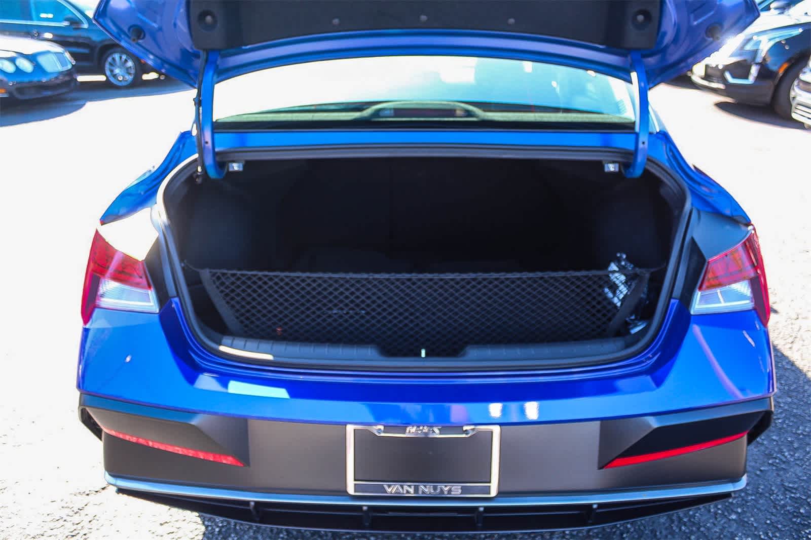 Thumbnail: 2025 Hyundai Elantra - 36