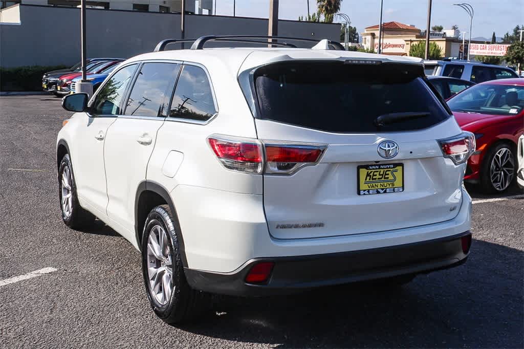 Thumbnail: 2015 Toyota Highlander - 6