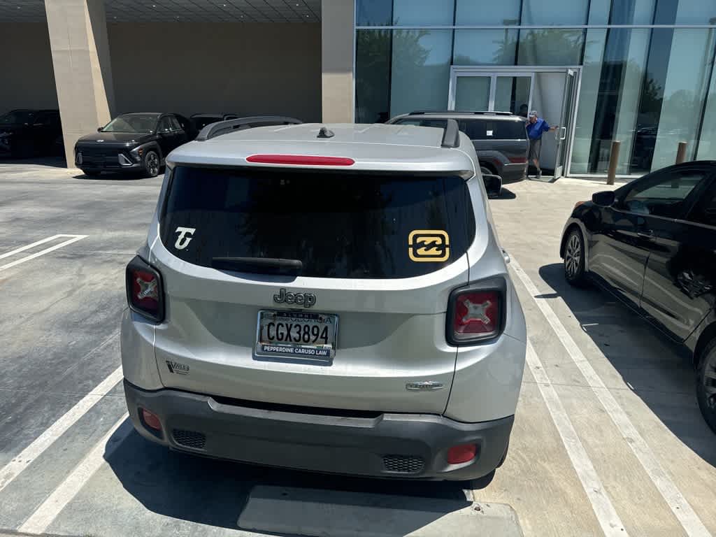 Thumbnail: 2017 Jeep Renegade - 12