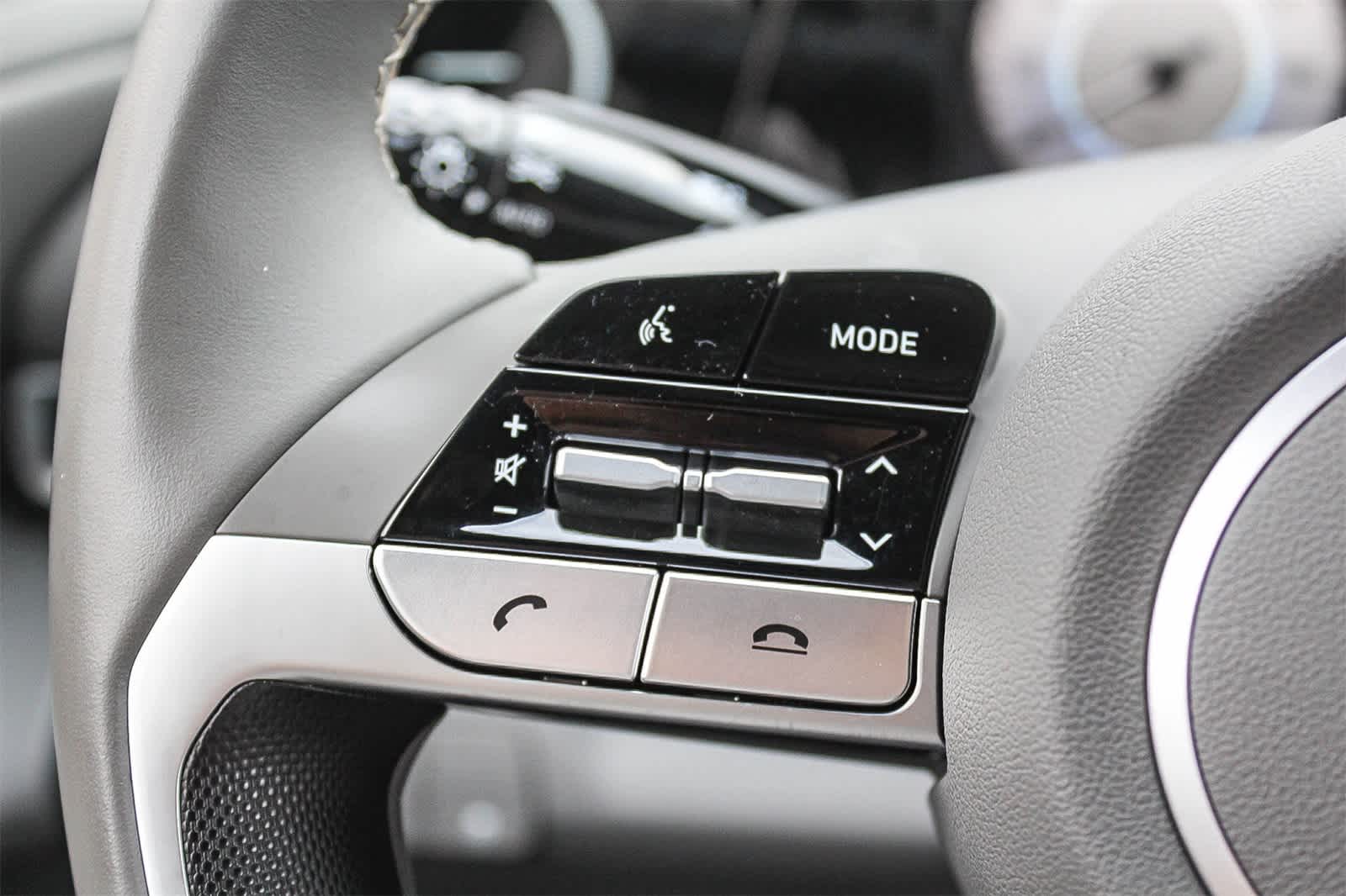 Thumbnail: 2022 Hyundai Elantra - 32