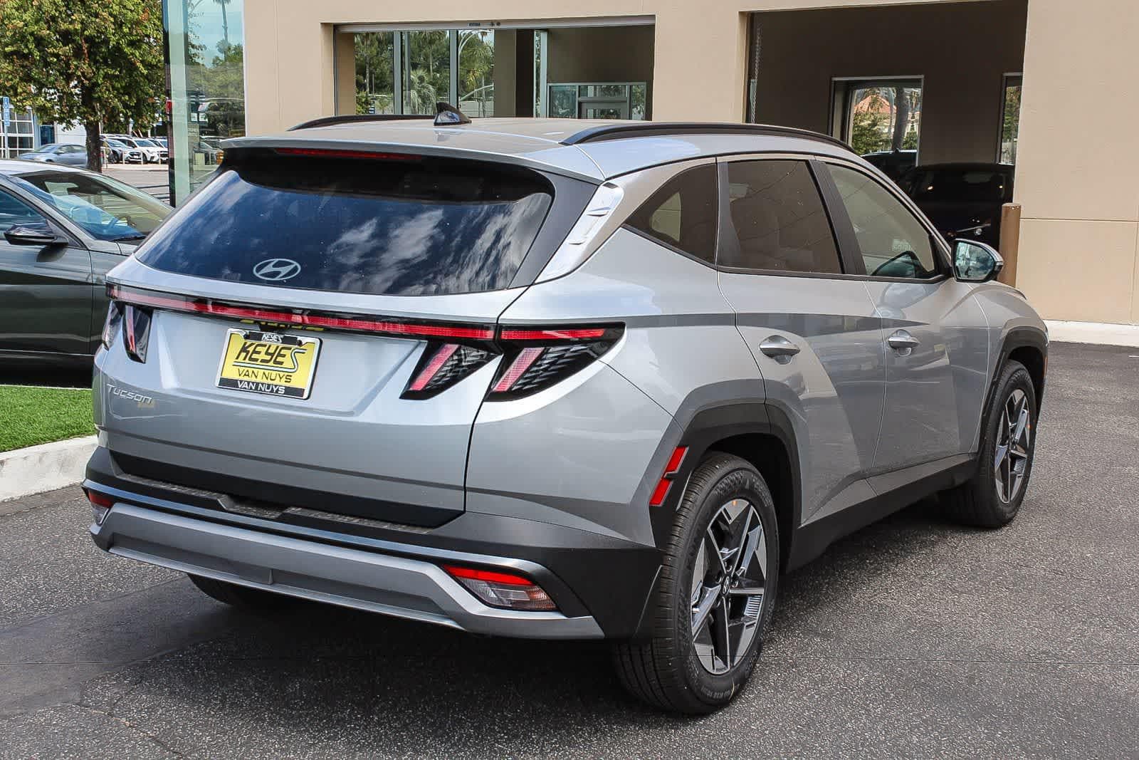 Thumbnail: 2026 Hyundai Tucson - 4