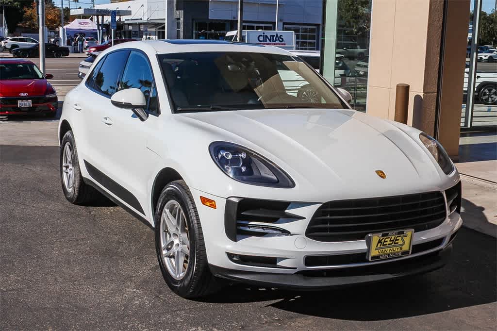 Thumbnail: 2019 Porsche Macan - 2