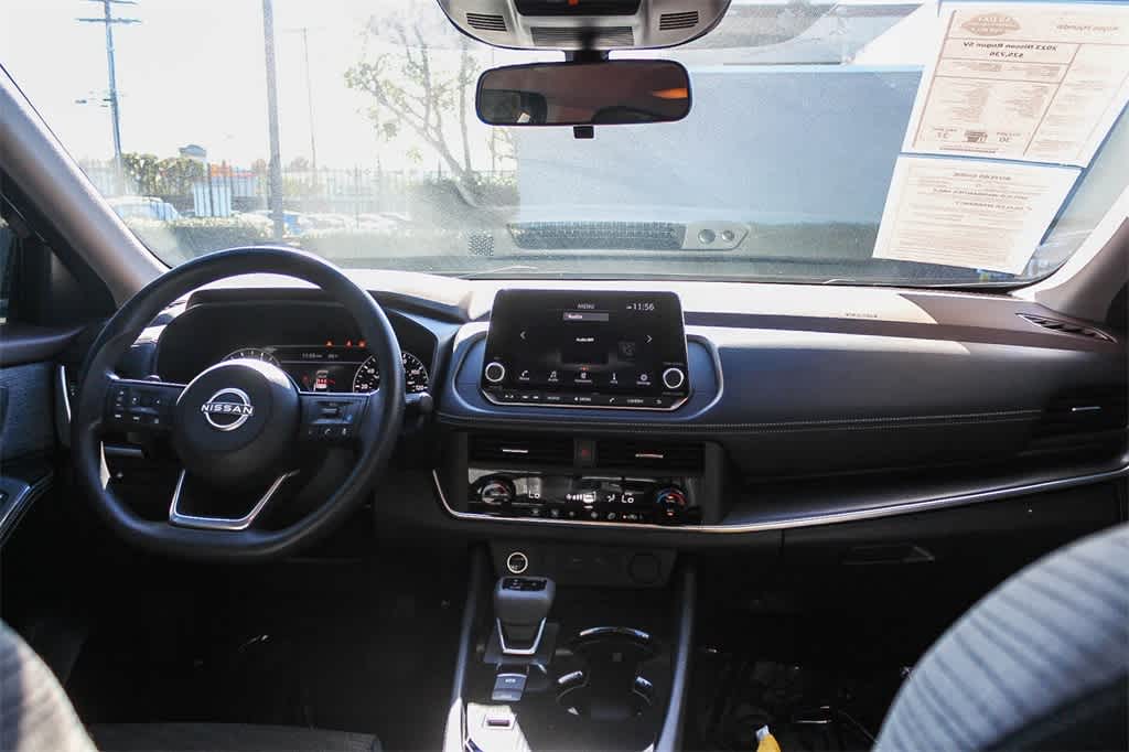 Thumbnail: 2023 Nissan Rogue - 17