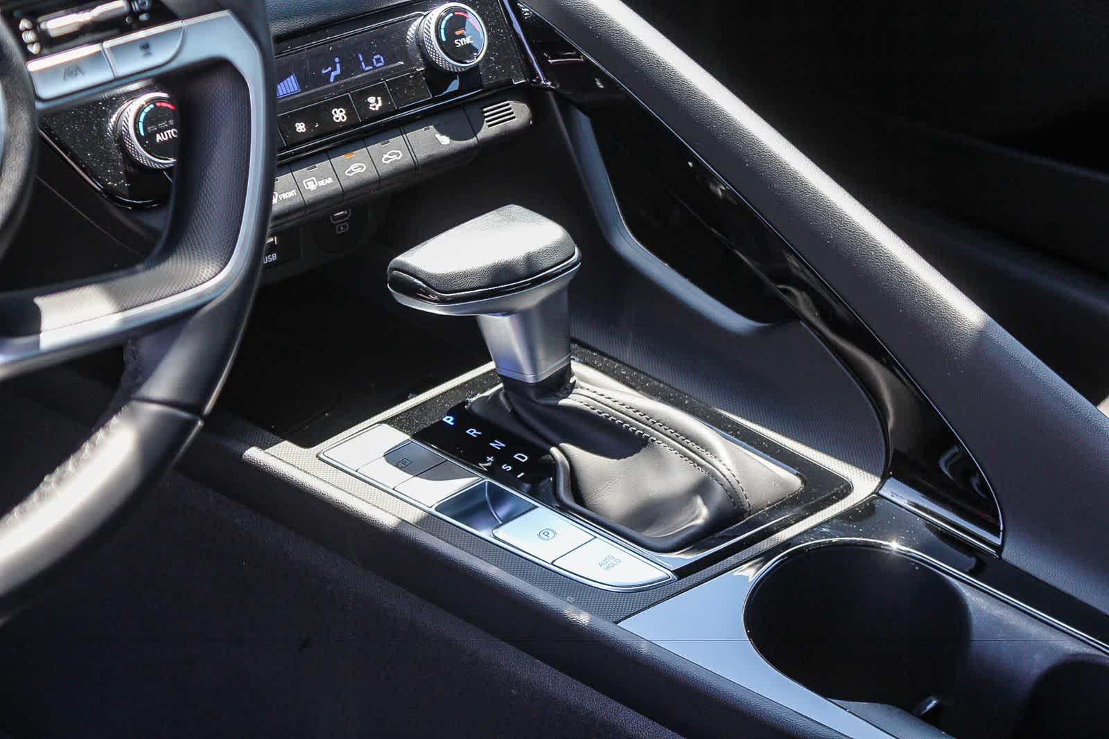 Thumbnail: 2025 Hyundai Elantra - 23