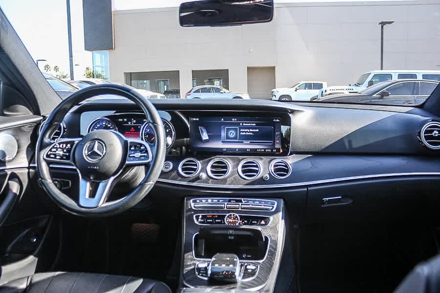 Thumbnail: 2019 Mercedes-Benz E-Class - 12