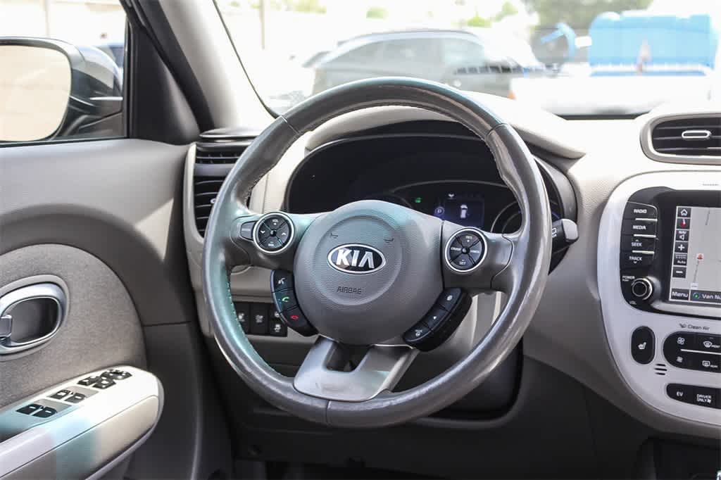 Thumbnail: 2019 Kia Soul EV - 15