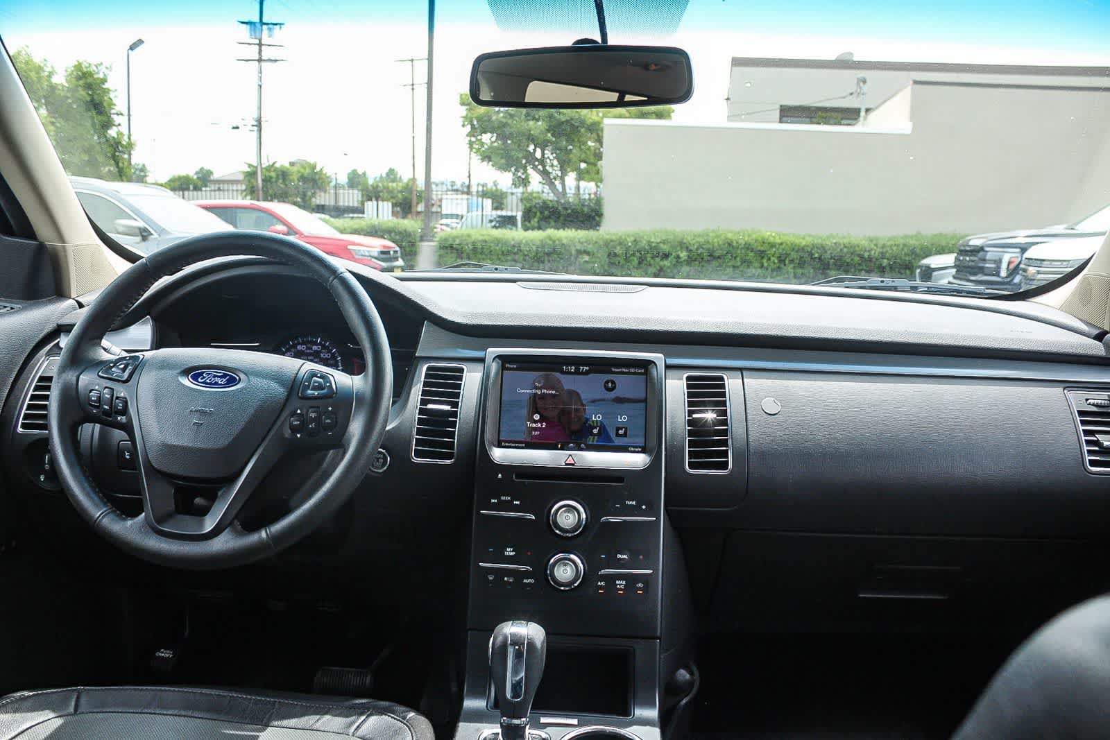 Thumbnail: 2015 Ford Flex - 18