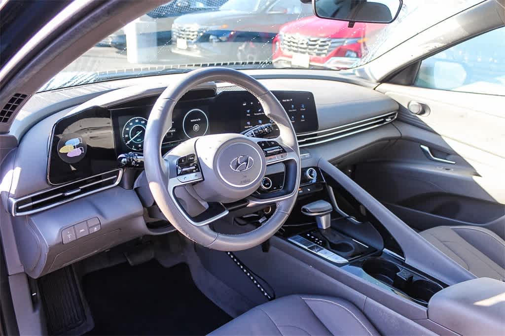 Thumbnail: 2023 Hyundai Elantra - 22