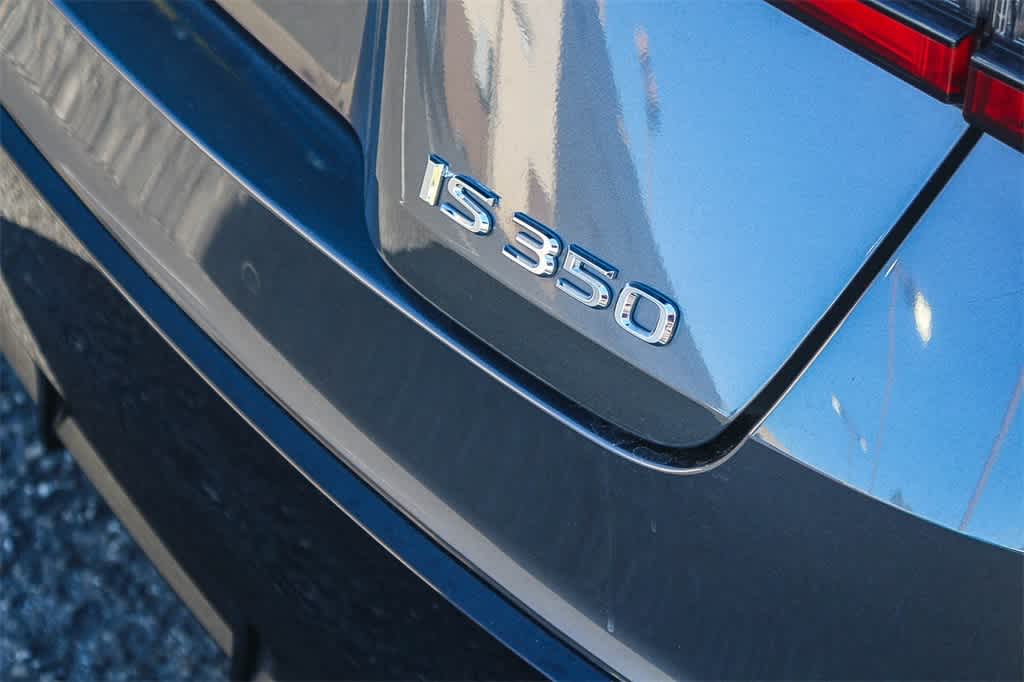 Thumbnail: 2022 Lexus IS - 11