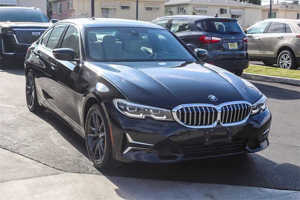 Thumbnail: 2019 BMW 3 Series - 3