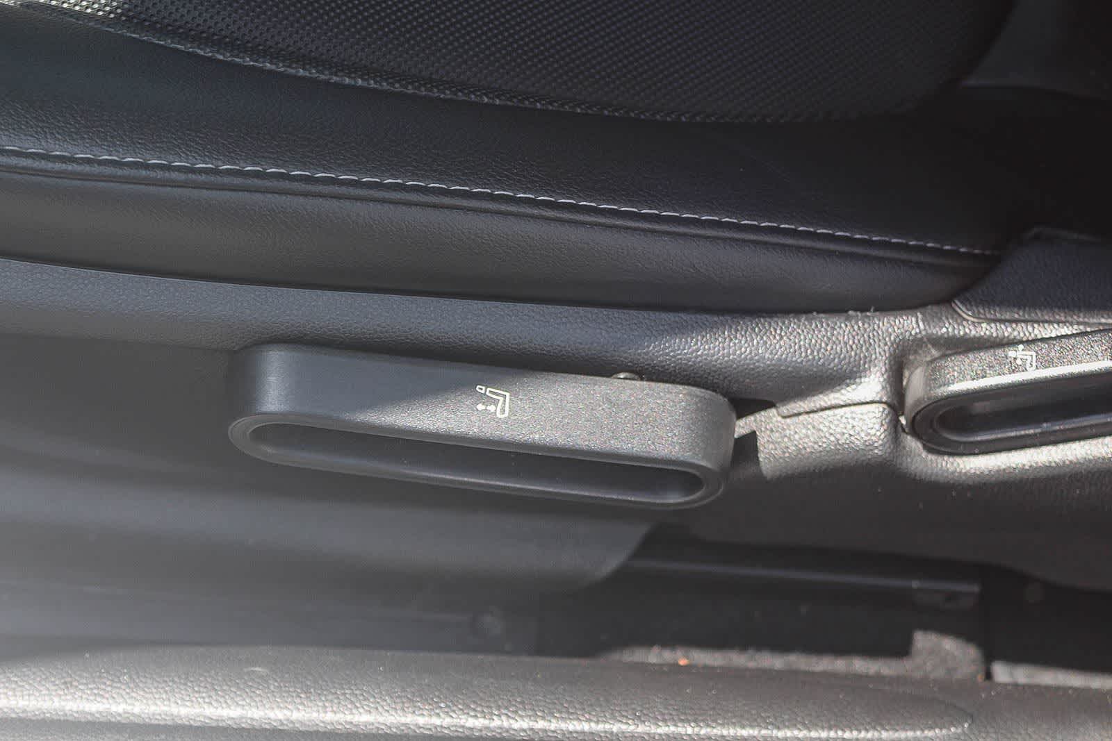 Thumbnail: 2017 MINI Cooper Hardtop - 27