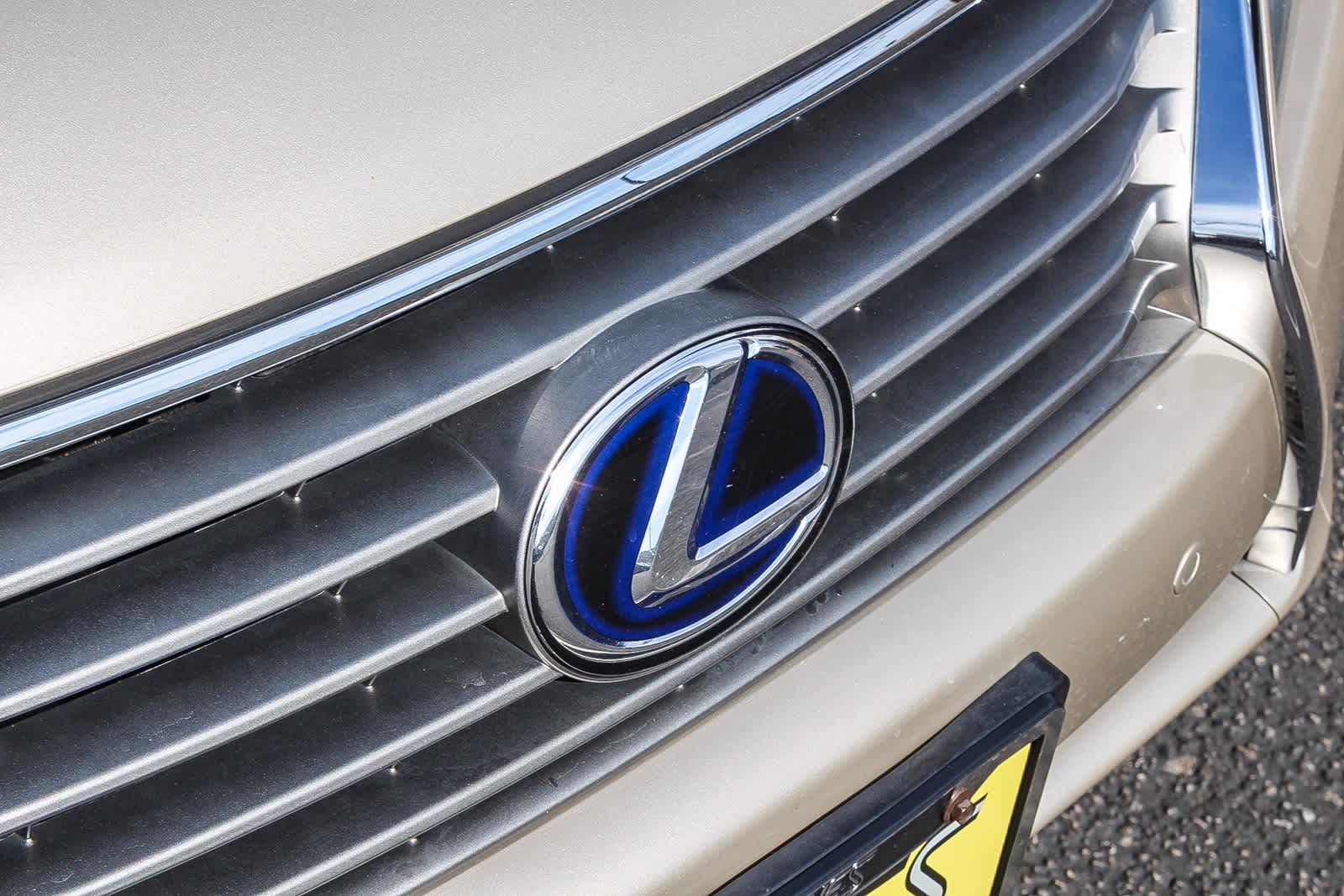 Thumbnail: 2015 Lexus RX - 16