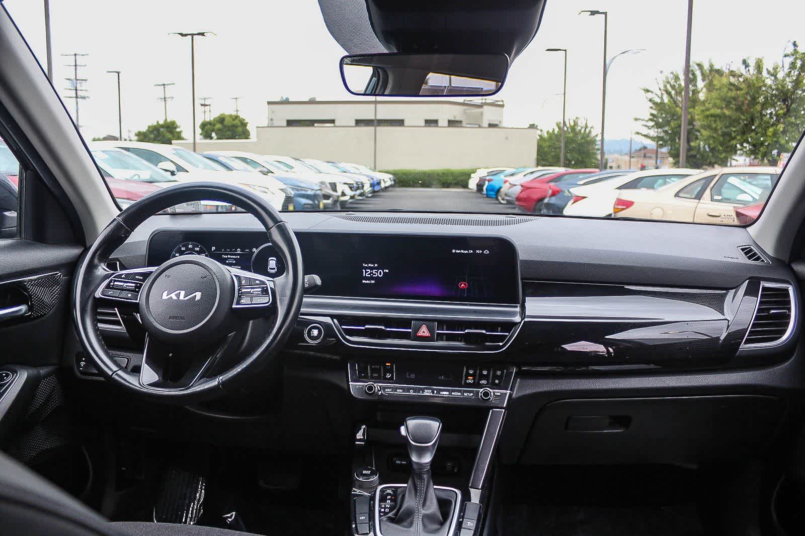 Thumbnail: 2024 Kia Seltos - 17